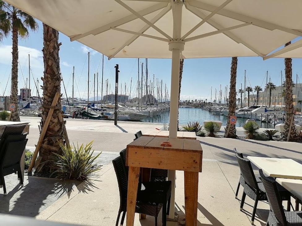 Ground Floor Studio With Access To Beach And Pool Le Barcarès Exterior foto